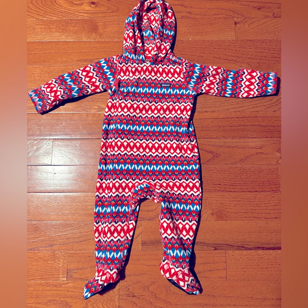 Patagonia fleece bunting suit, size 12-18 months.